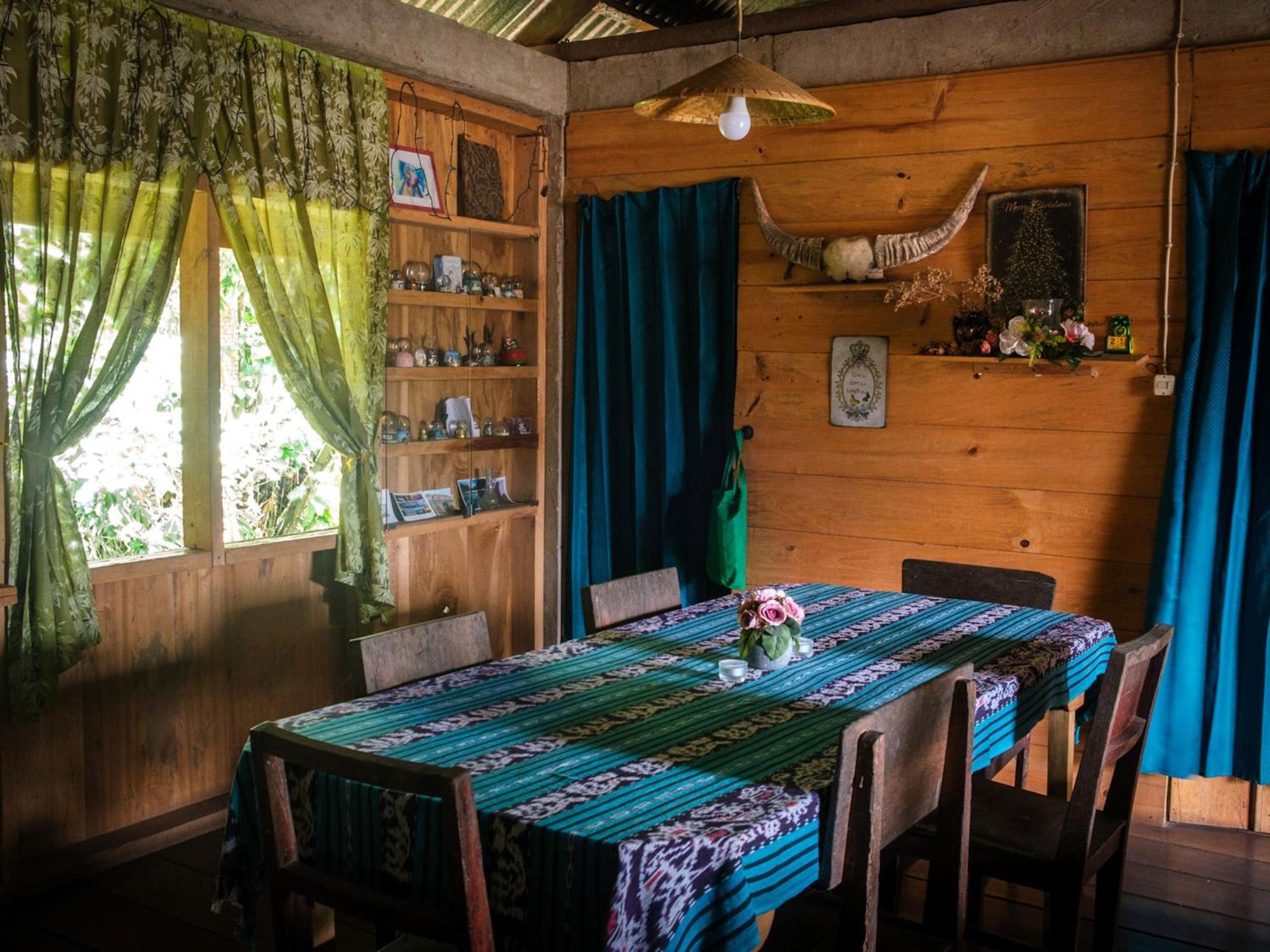 Ne Pakku Manja Family Home Rantepao Exteriér fotografie